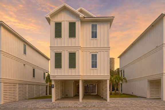 The Boat House @ The Osprey" | Luxury 4BR*Pool*Steps To Beach*Boat Slip*Gulf Views