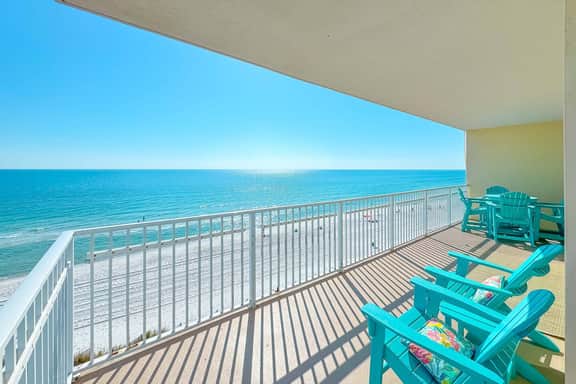 Crystal Shores #601" | Beachfront 2BR Corner Unit*Panoramic Gulf Front Views*Indoor (Heated)/Outdoor Pool*Hot Tub*Gym*Sleeps 6